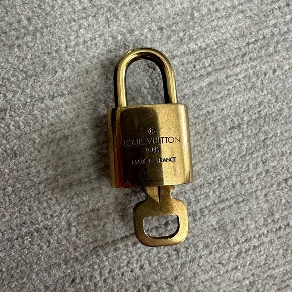 Louis Vuitton Lock and Key #313 - Picture 2 of 5